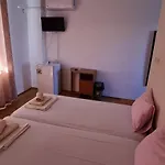 Къща за гости Sineva Равда