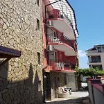Къща за гости Sineva 3*
