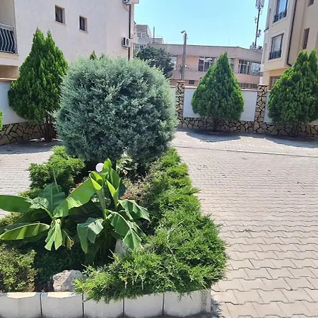 Къща за гости Sineva 3*